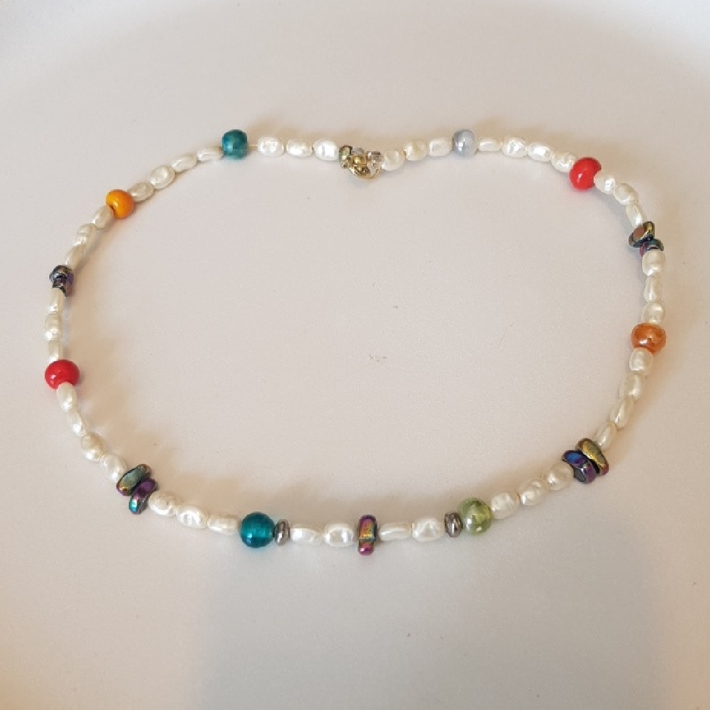 Patch & Roam Faux Seed Pearl Choker – Rainbow Hematite Boho Witchy Y2K Festival